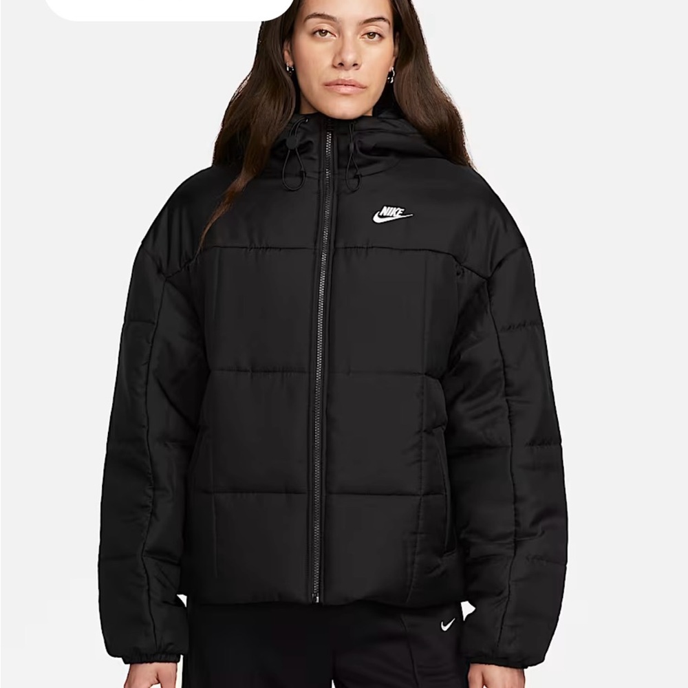 Nike Women's Black Hooded Puffer Jacket